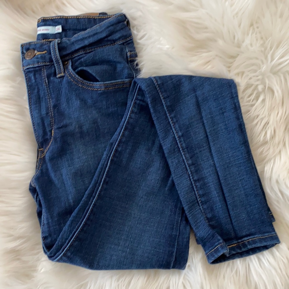L e v i ‘ s • 721 high rise skinny jean